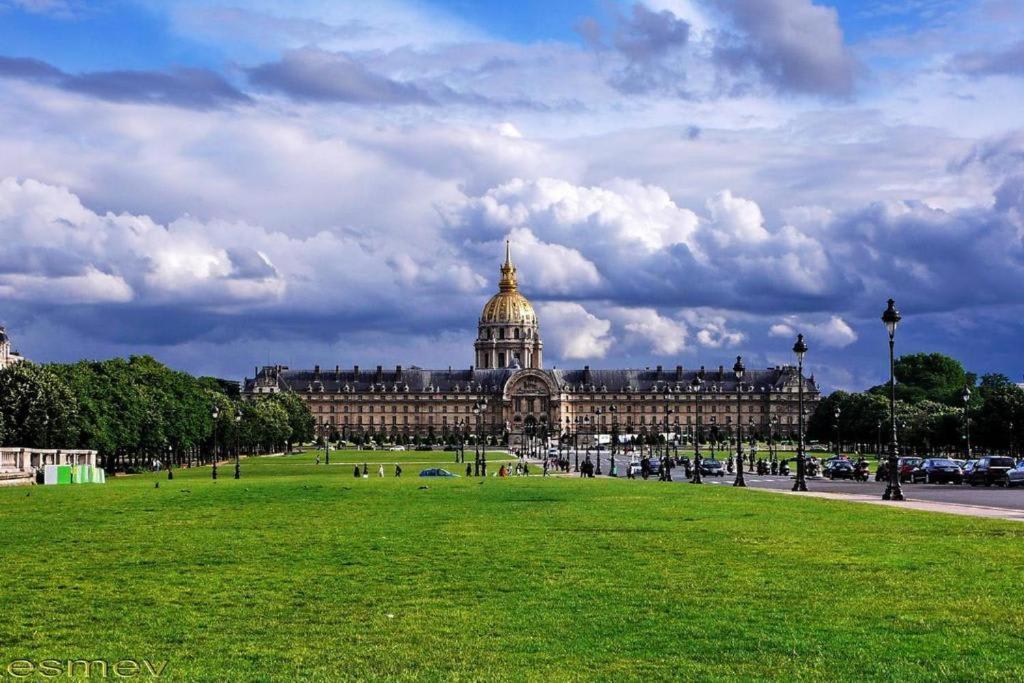 Апартаменти Modernized Studio - Meters From The Invalides Gardens Париж Екстер'єр фото